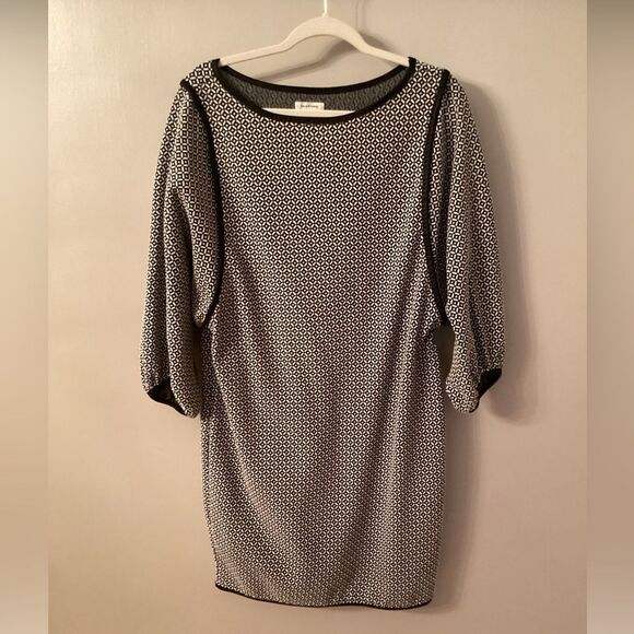 MAX STUDIO SIZE XL BLACK AND WHITE DOUBLE KNIT 3/4 SLEEVE SHIFT DRESS - Picture 2 of 7